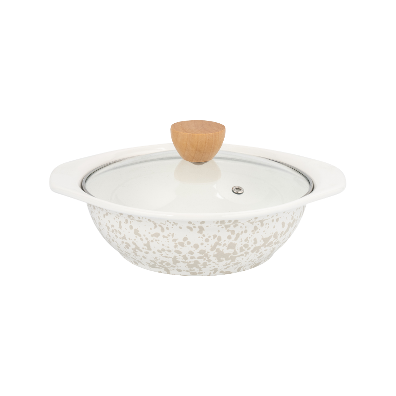 Smaltovaný hrnec ve tvaru písmene V.